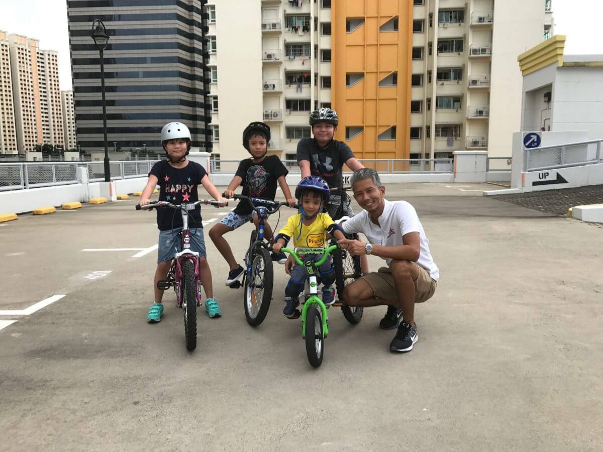 Four kids learnt to cycle in two hours, and had great fun doing it!